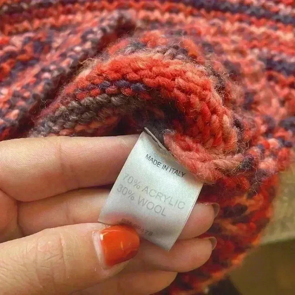 Vintage Knit Turtleneck Sweater - Picture 4 of 6